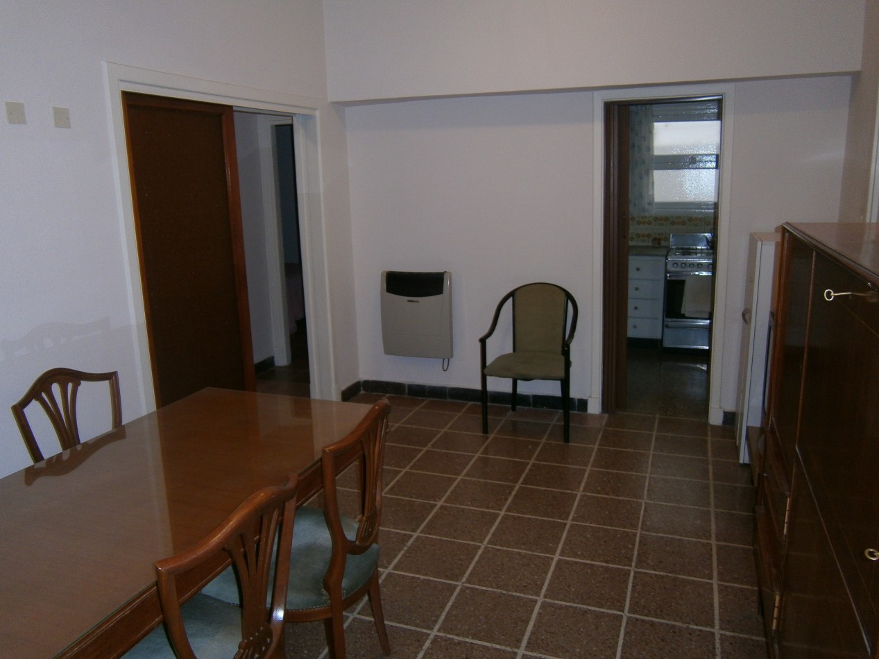 Oficina con vivienda