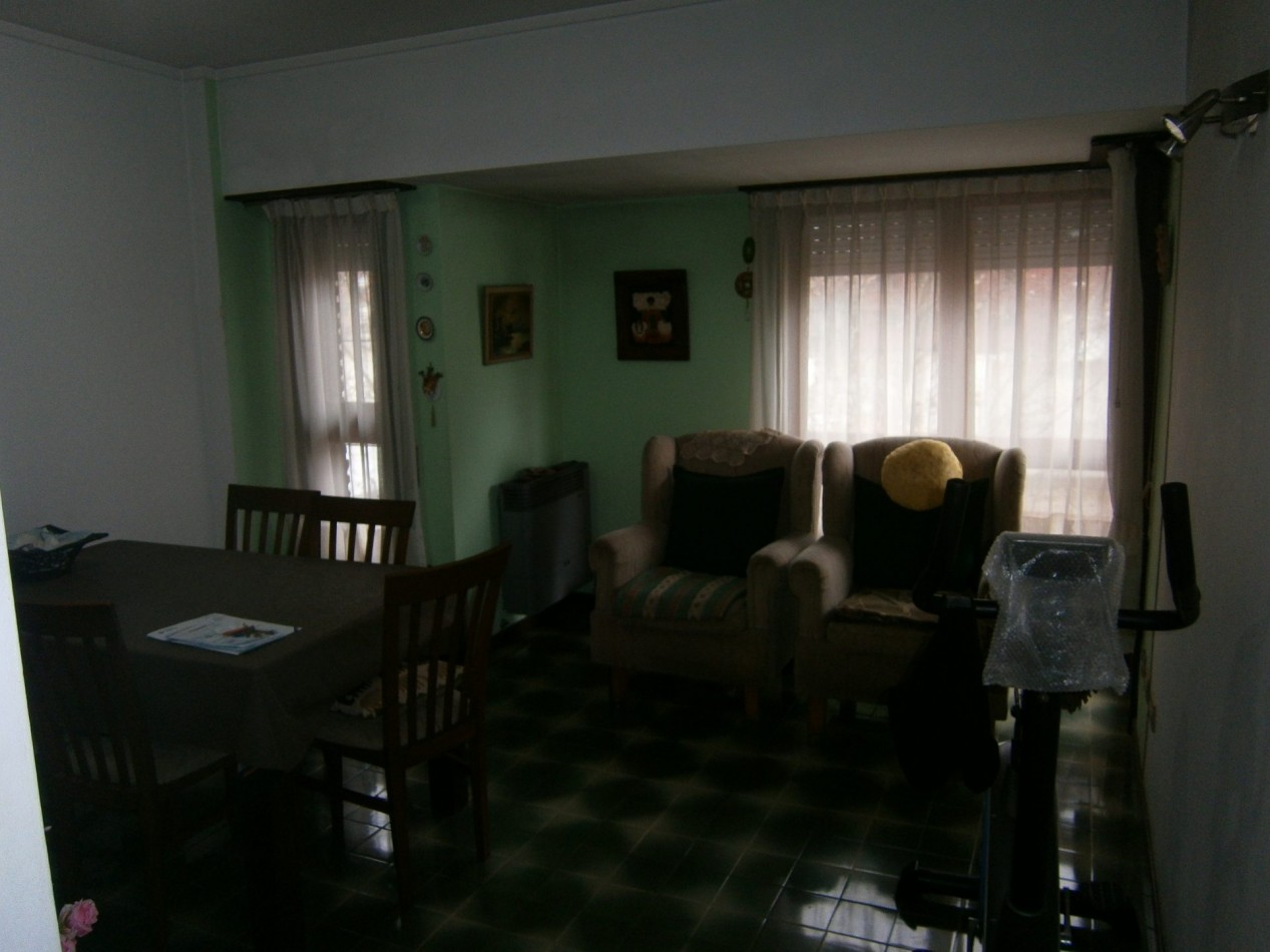 3 ambientes externo con cochera cubierta La Perla.