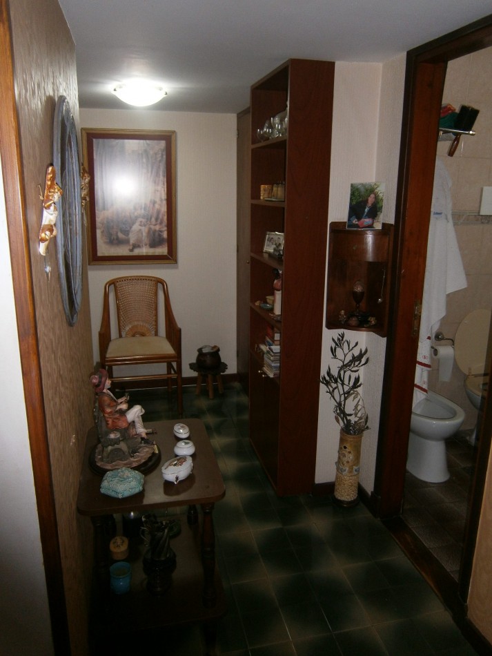3 ambientes externo con cochera cubierta La Perla.