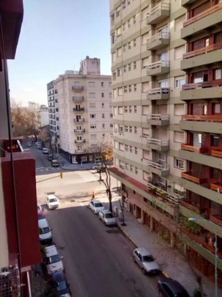 Monoambiente externo en lo mejor de La Perla.