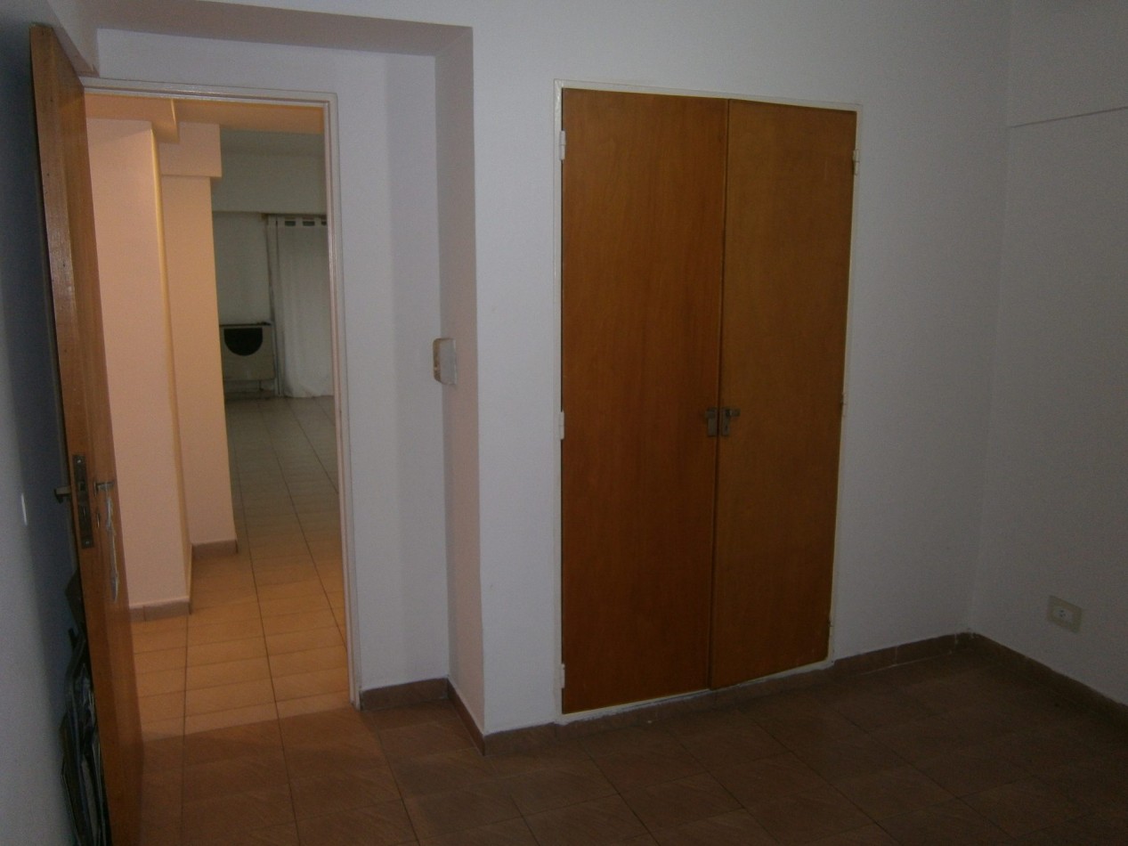 Alquiler 24 meses 2 ambientes externo La Perla