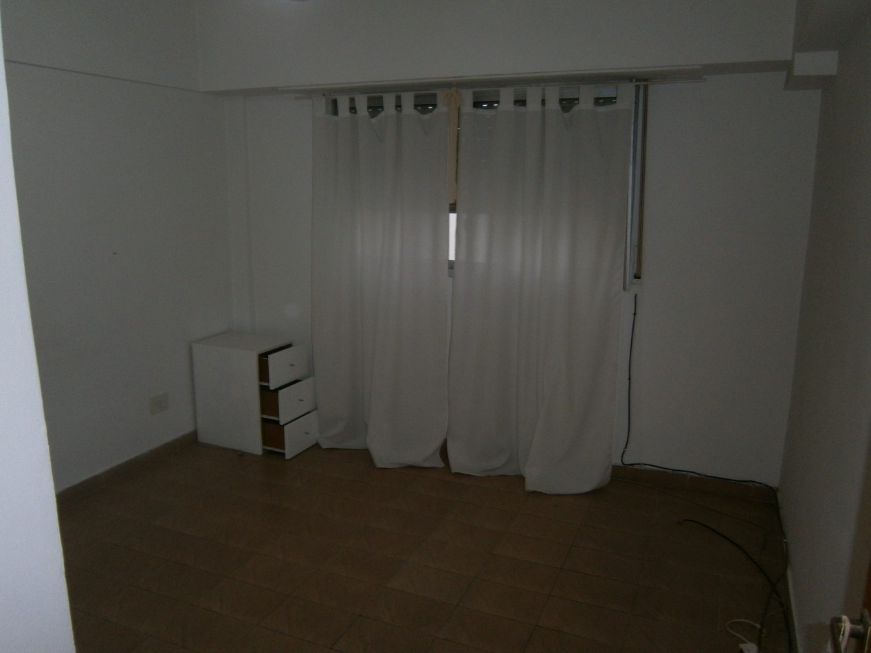 Alquiler 24 meses 2 ambientes externo La Perla