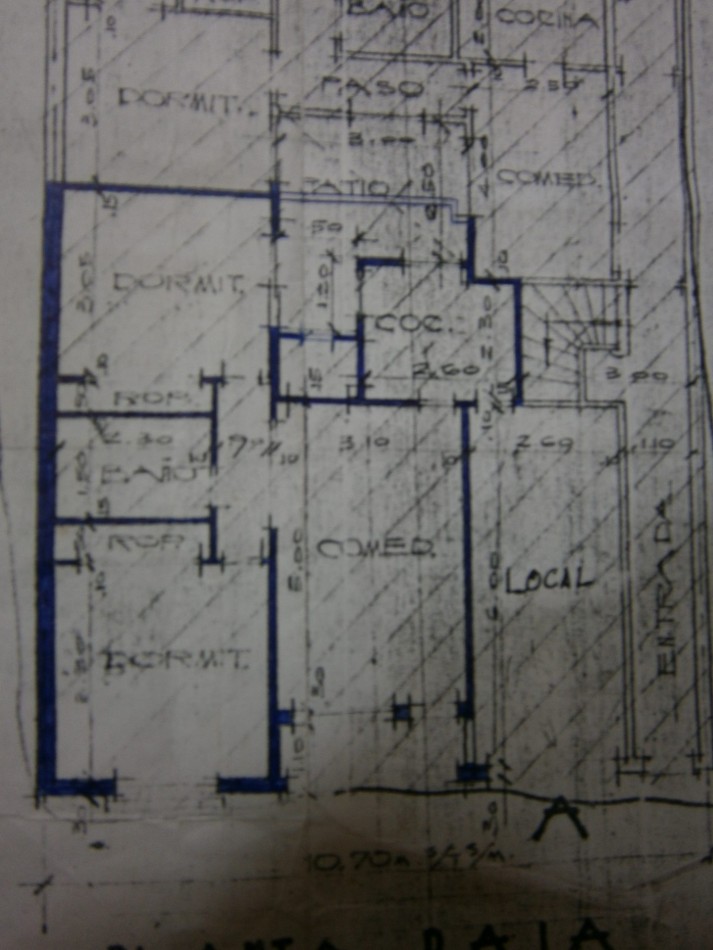 Local con Vivienda