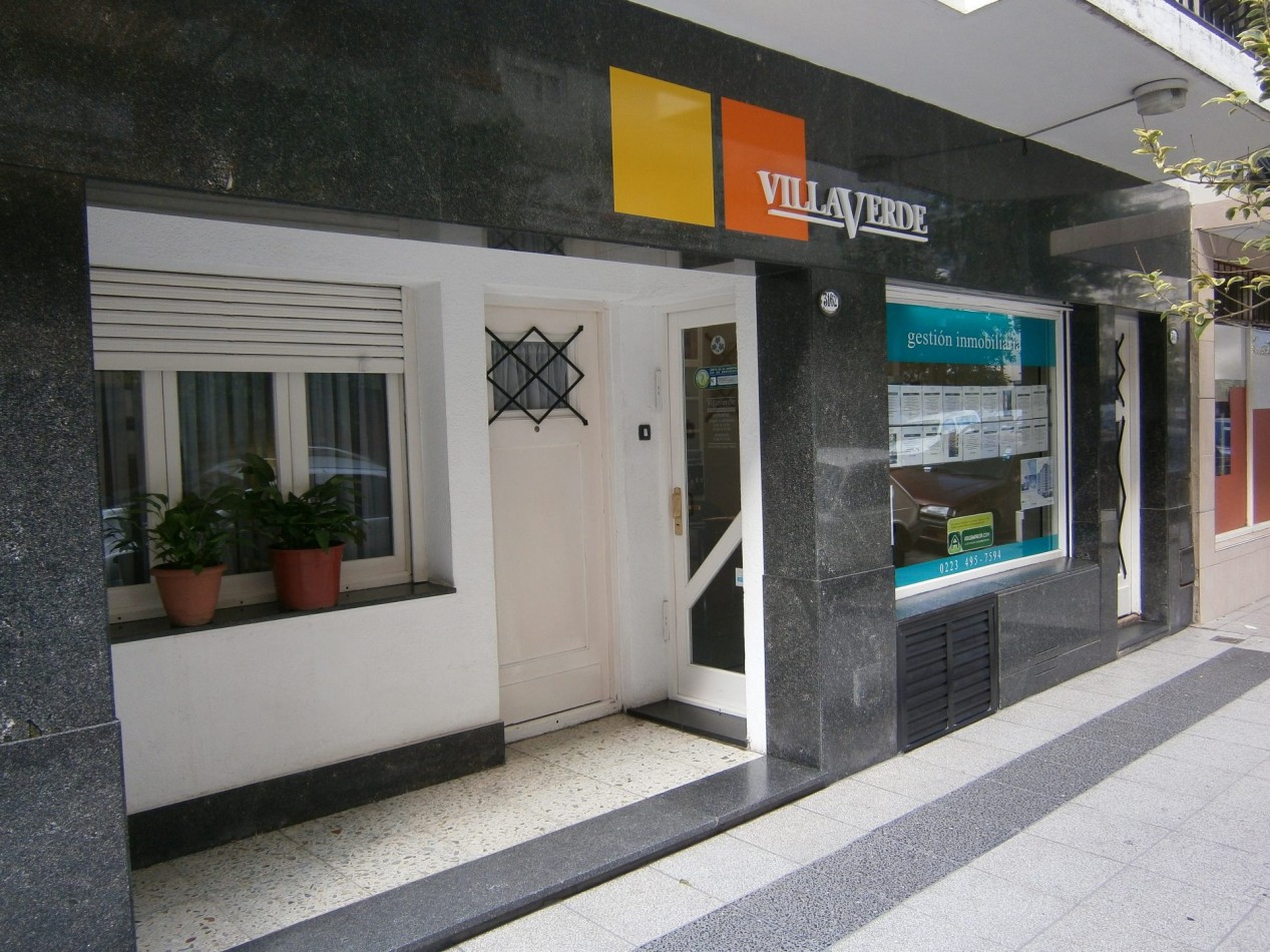 Local con Vivienda