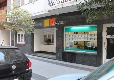 Local con Vivienda